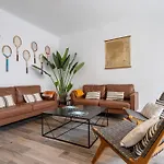 Hauzify I Martínez Apartman Calella