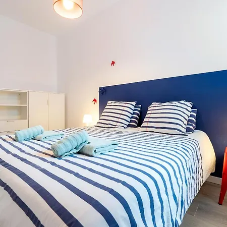Hauzify I Martinez Apartment Calella