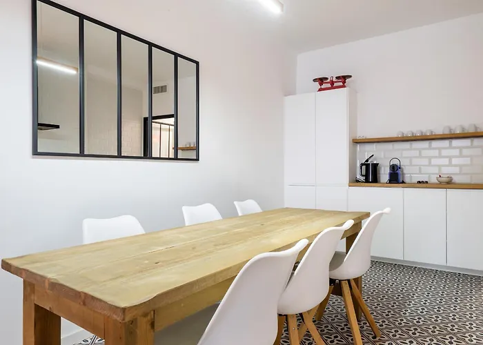 Hauzify I Martinez * Calella