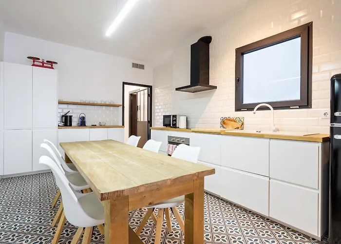 Hauzify I Martinez Appartement